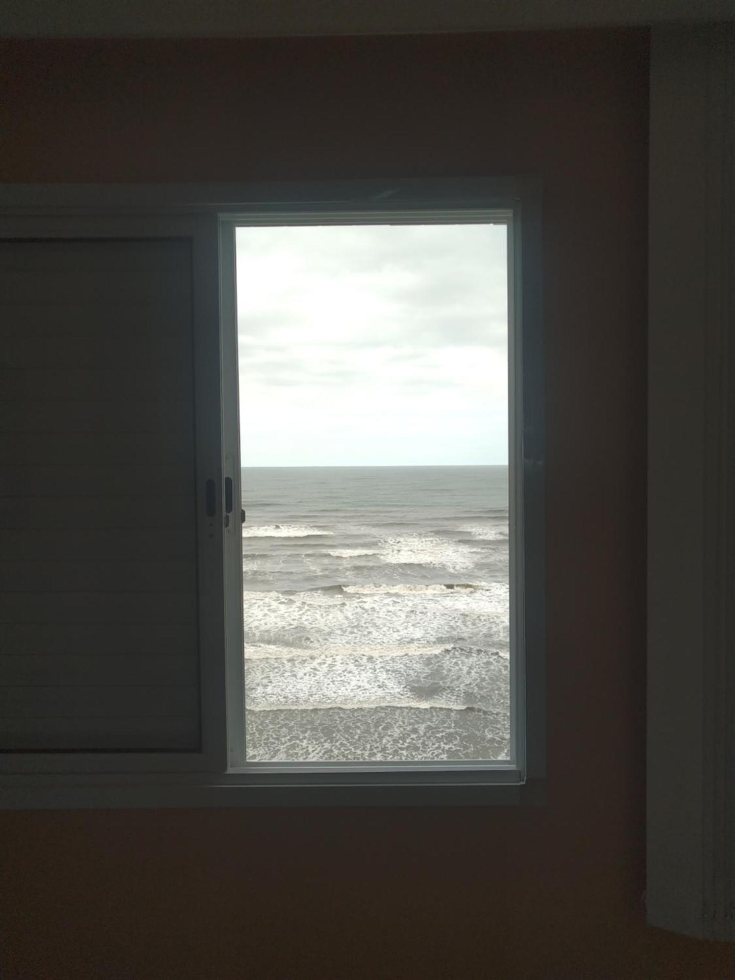 Apartamento Frente Mar Pe Na Areia 프라이아 그란데 외부 사진