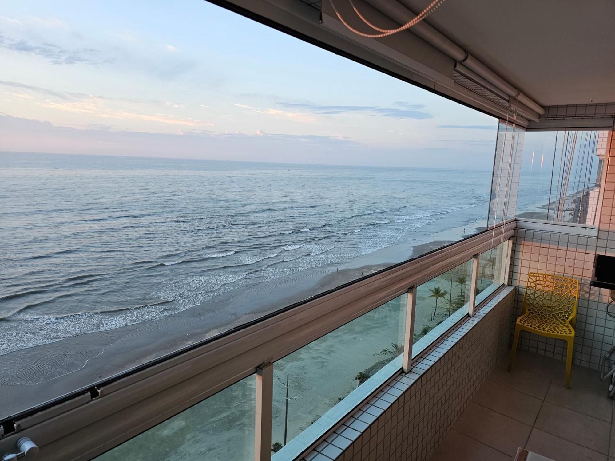 Apartamento Frente Mar Pe Na Areia 프라이아 그란데 외부 사진